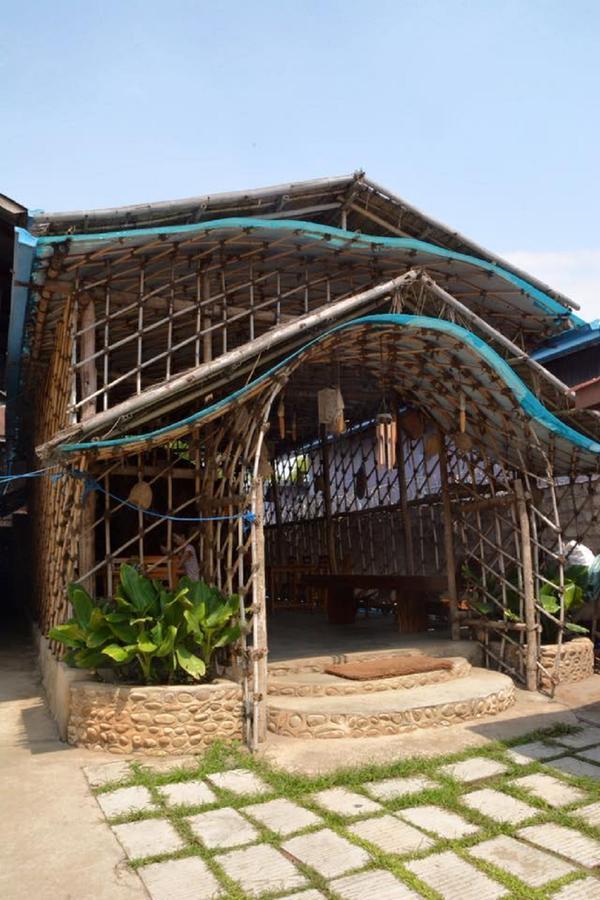 Yee Shin Guest House Hsipaw Dış mekan fotoğraf